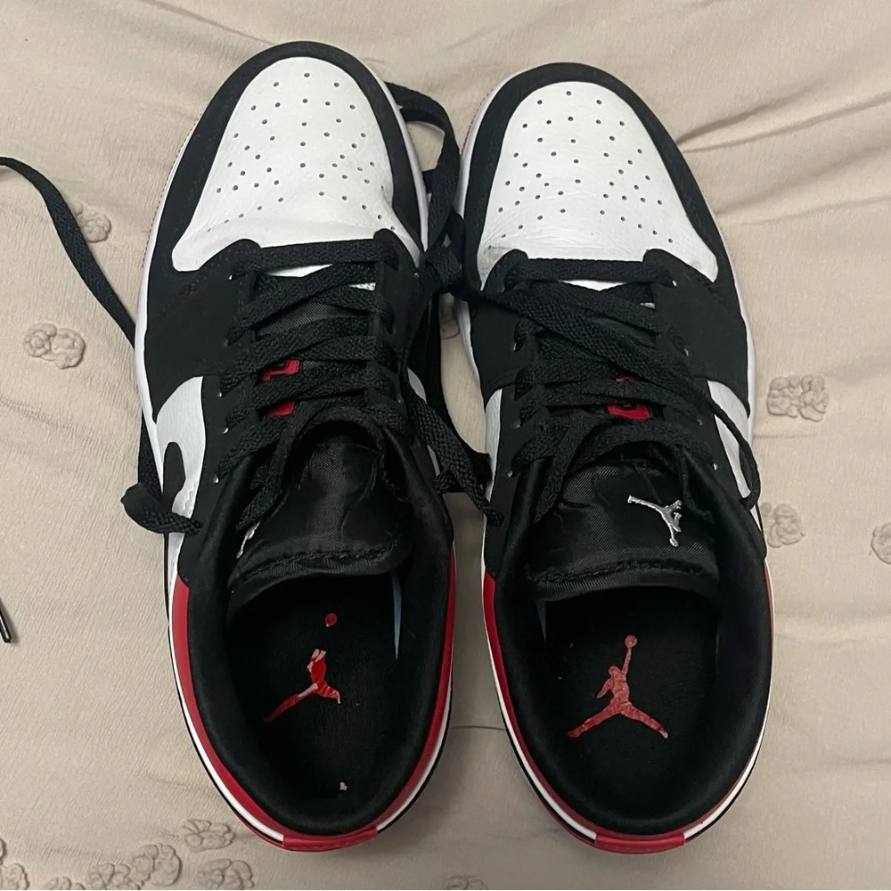Nike Jordan 1 Low Sneakers - Picture 3 of 5